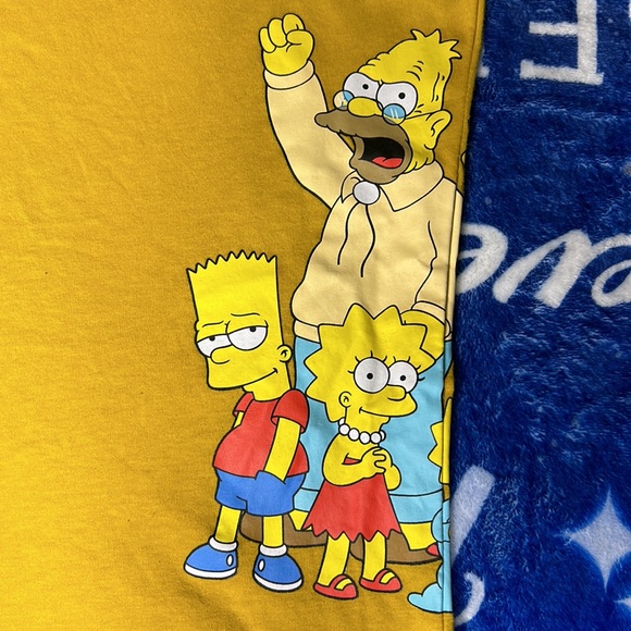 Simpsons graphic tee - Picture 8 of 9